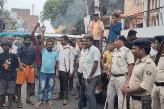 people protest in danapur